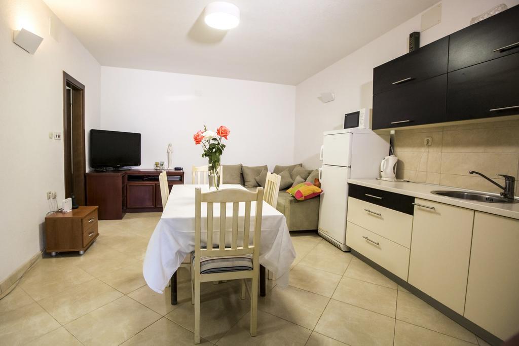 Apartments Bago Trogir Ngoại thất bức ảnh